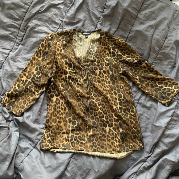 Express Leopard Print Silky Zip Front 3/4 Sleeves Blouse Women's Size SMALL - Picture 3 of 15